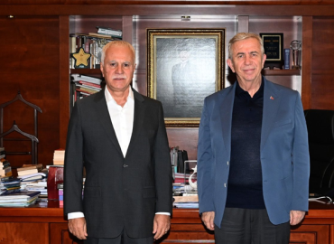Mansur Yavaş‘a destek: Güneş balçıkla sıvanmaz!
